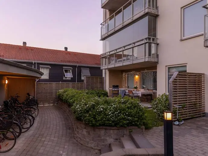 Lägenhet, Vallare Walls gata 18. Bild 1 av 20