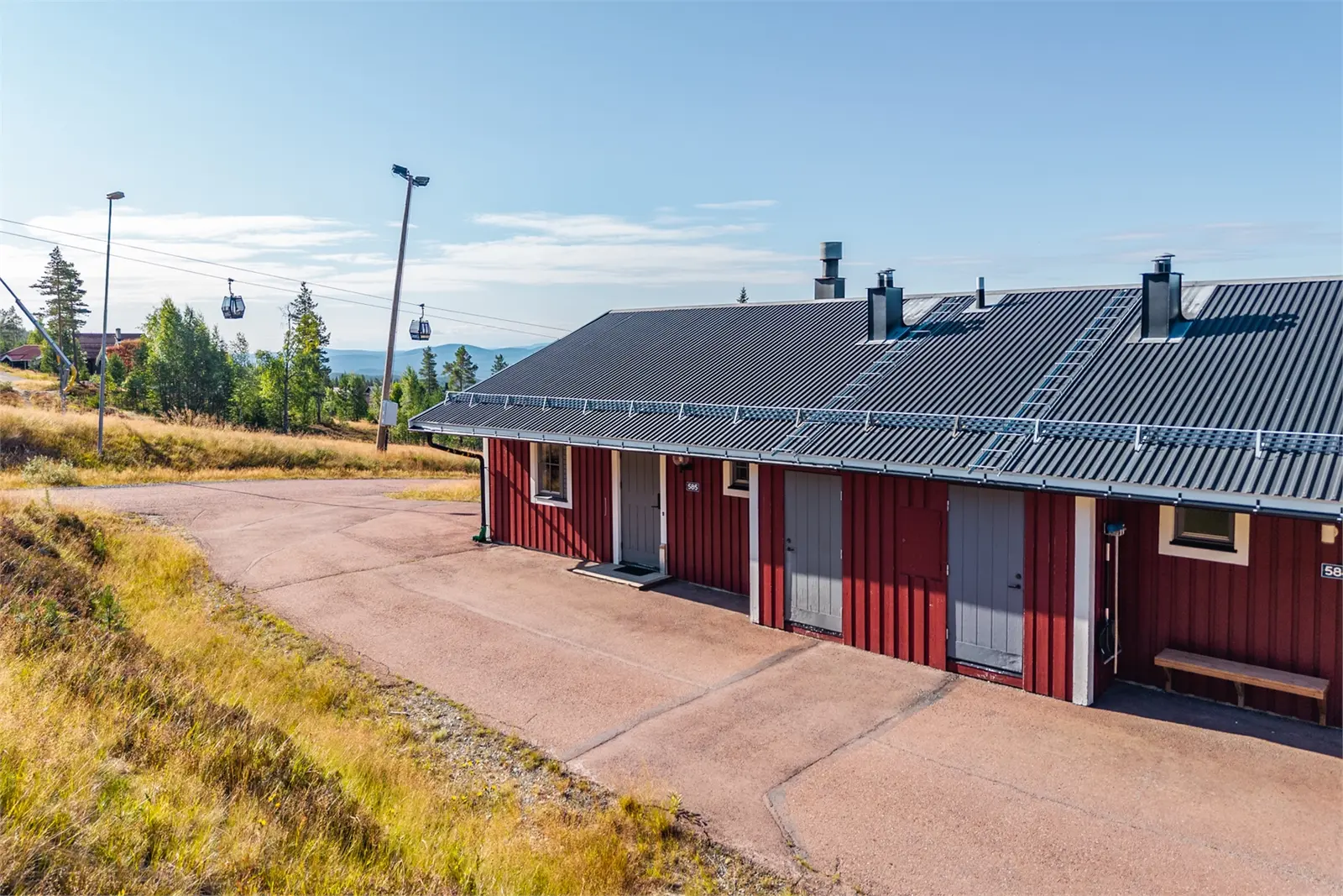 Bild 1 av 5 på Fjällvägen 585