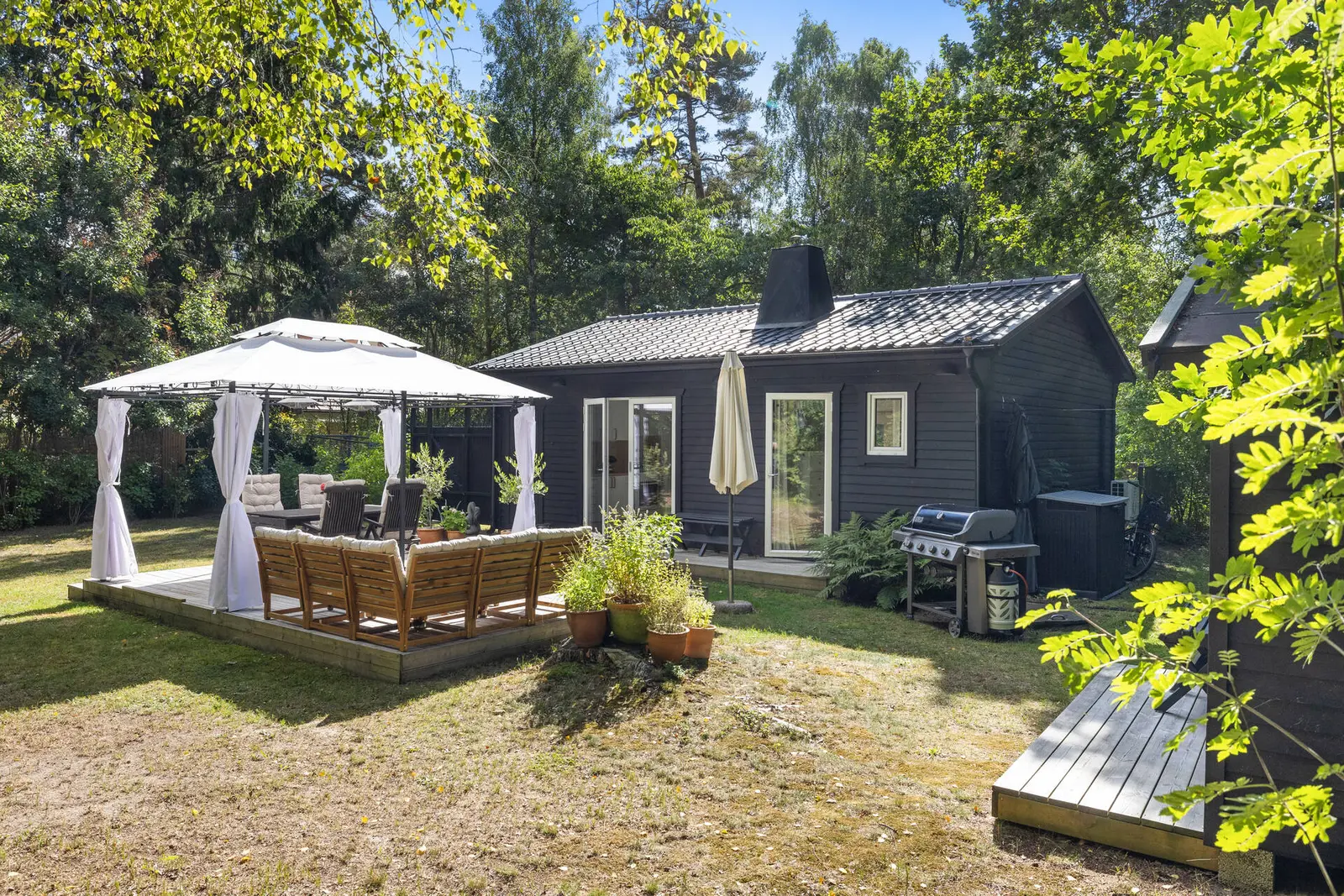 Fritidshus, Skarpskyttevägen 53, Stensötan 21, Ystad. Bild 1 av 20