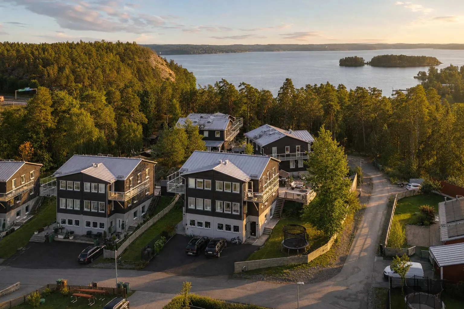 Lägenhet, Kils gårdsväg 11B, Saltsjö-Boo. Bild 1 av 30