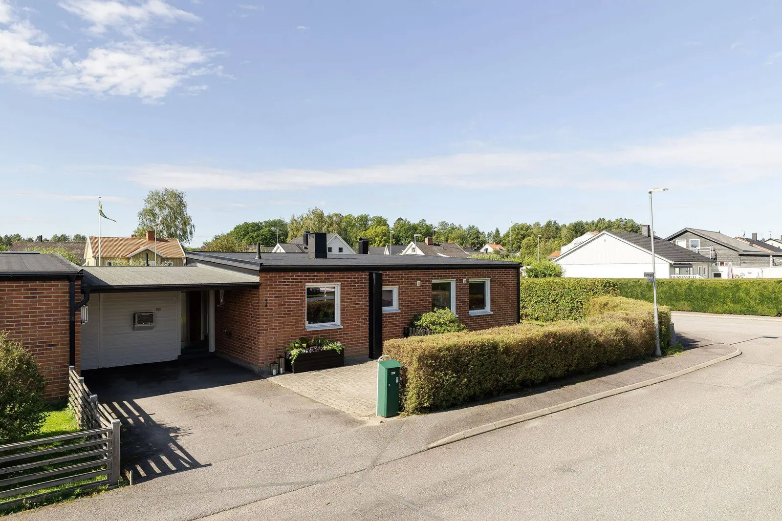 Image 1 of 20 of Ekringen 1