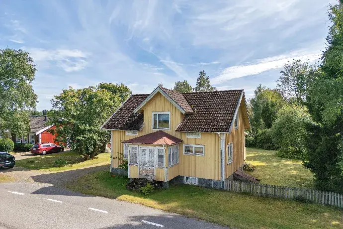 Image 1 of 6 of Förlandavägen