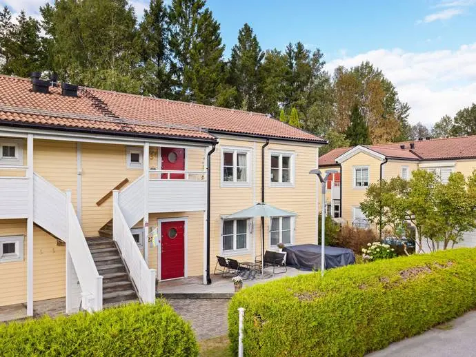 Bild 1 av 20 på Högbyvägen 234