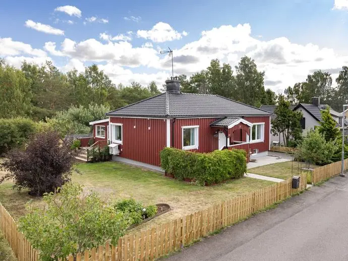 House, Öjarsliden 7. Photo 1 of 20