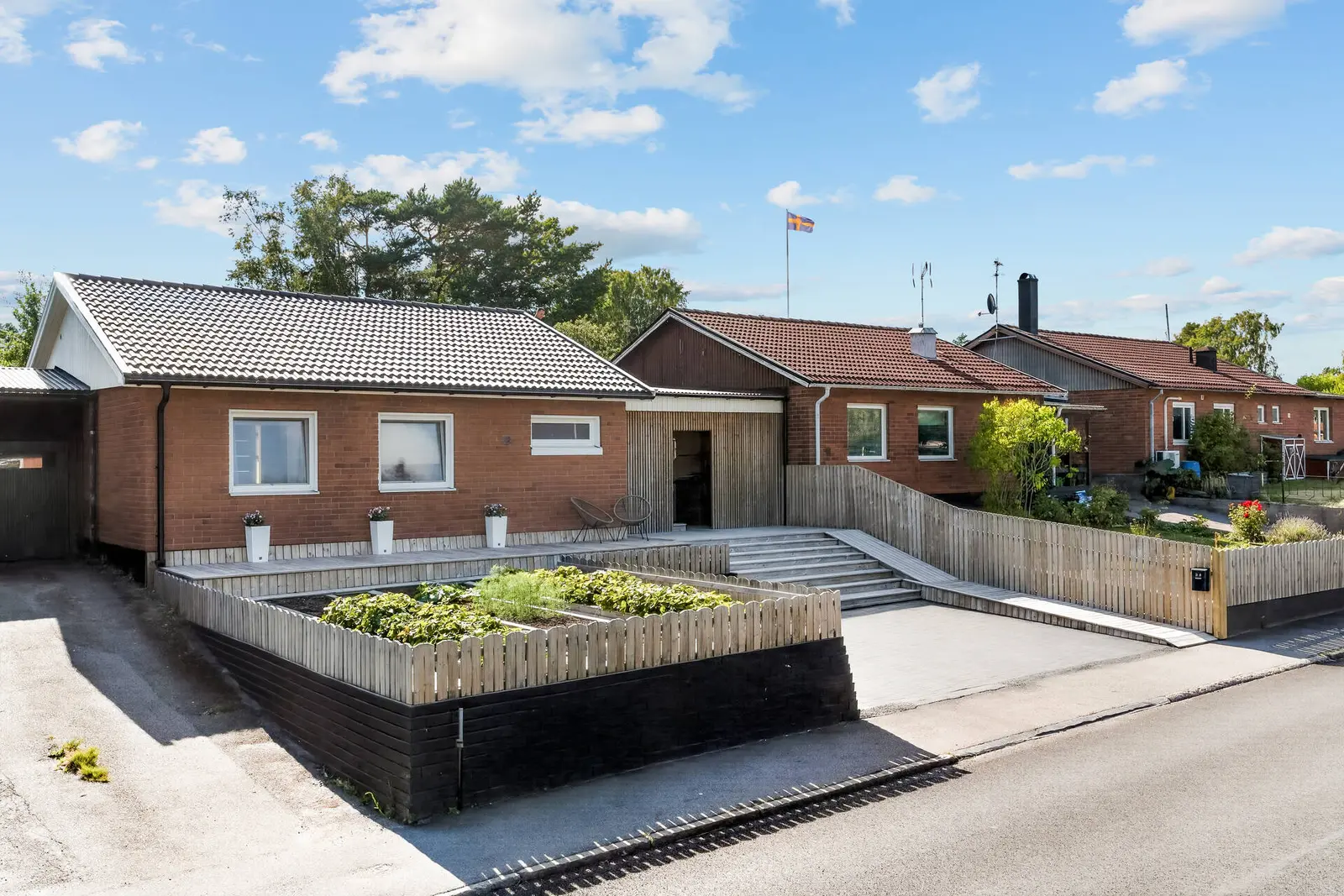 Villa, Mastvägen 45, Oxelösund. Bild 1 av 23