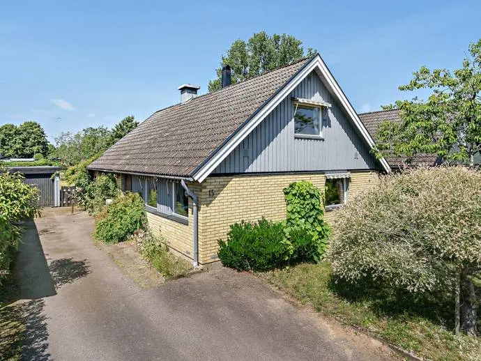 Bild 1 av 20 på Humlegatan 15