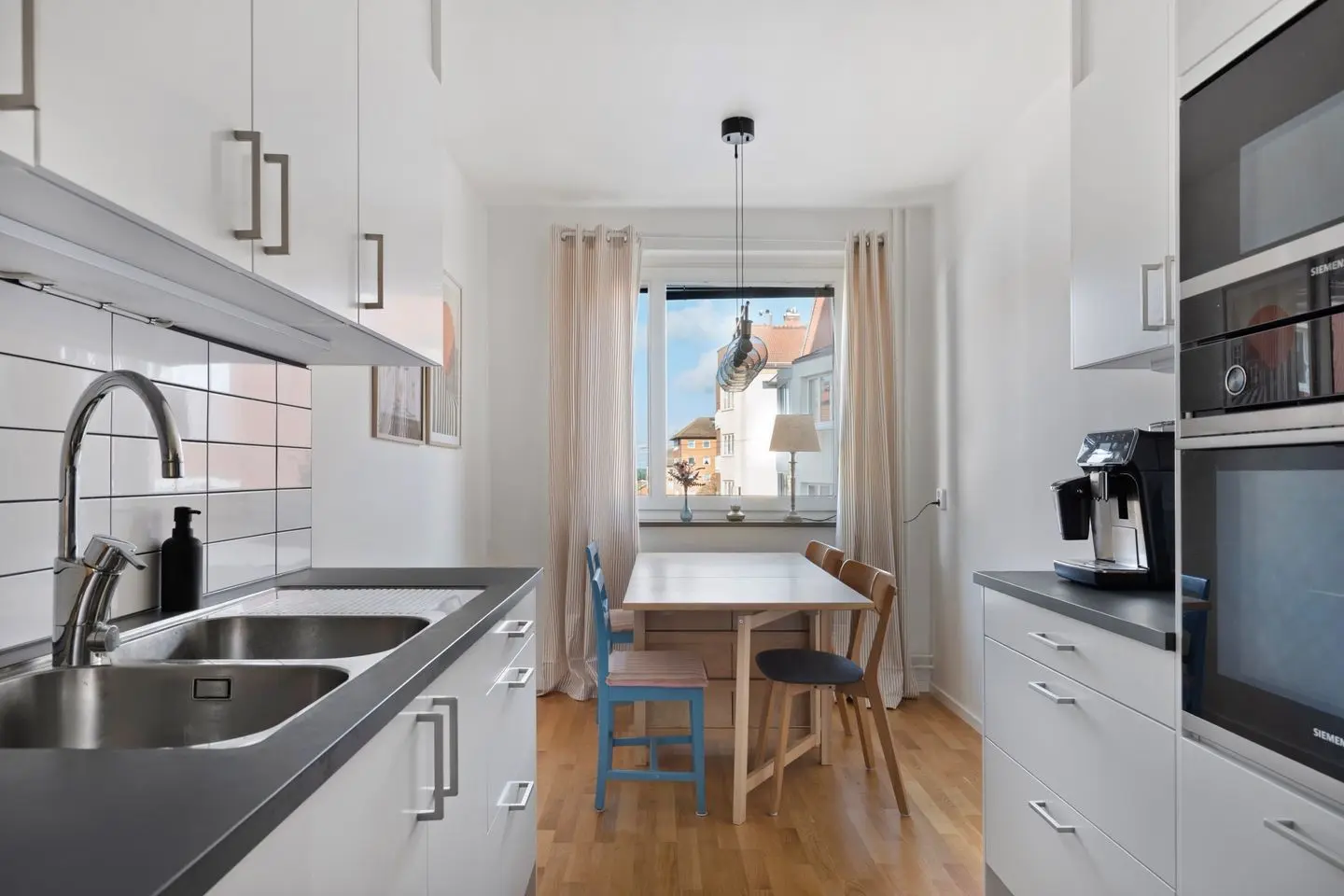 Lägenhet, Östergatan 4, Karlskrona. Bild 1 av 29