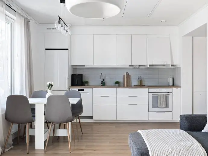 Lägenhet, Fältstensvägen 52. Bild 1 av 14