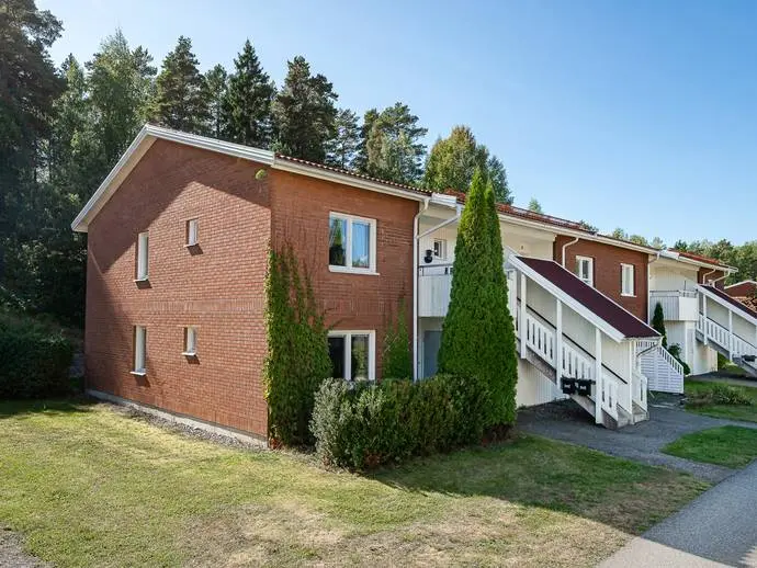 Image 1 of 14 of Granbackavägen 28