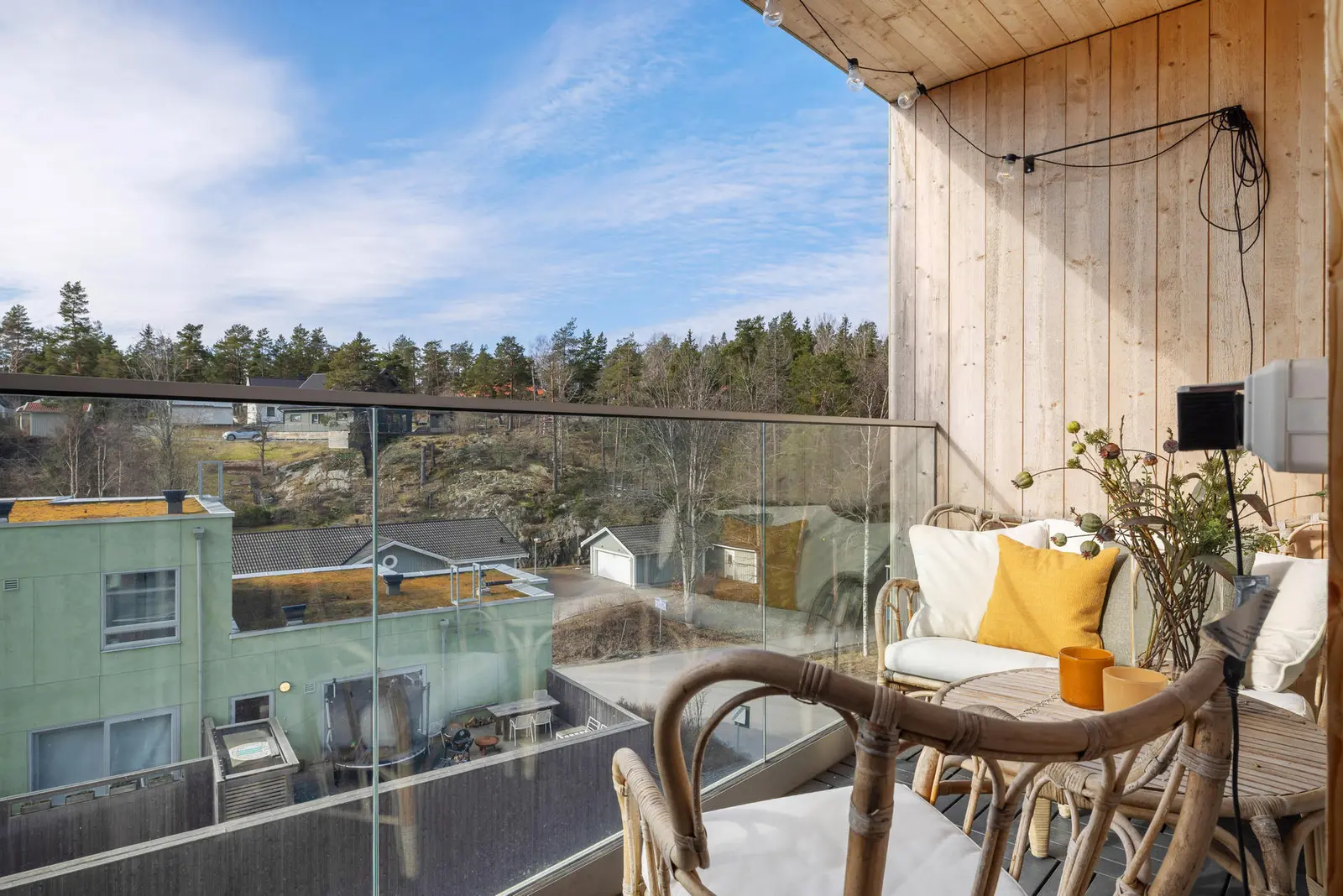 Lägenhet, Videvägen 76, Tyresö. Bild 1 av 23