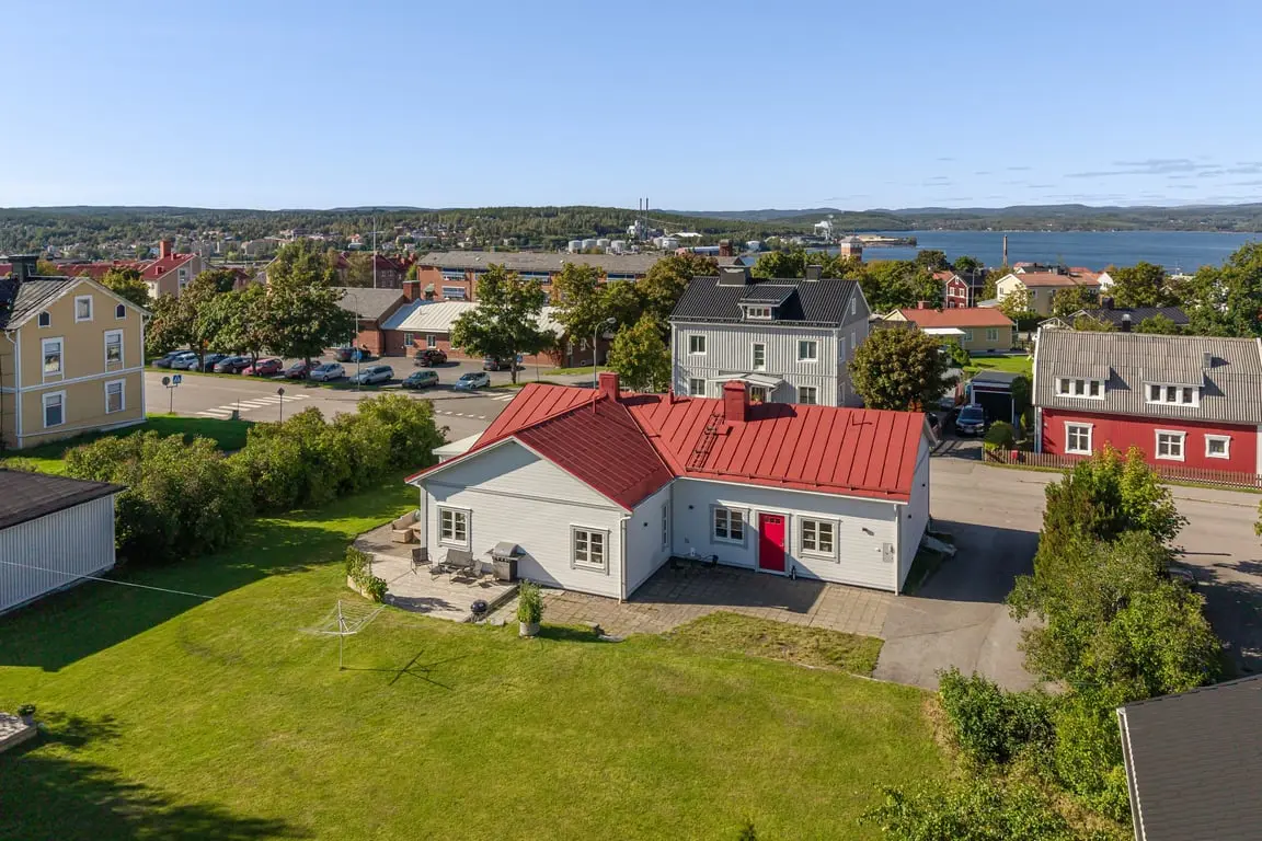 Villa, Kastellgatan 40, Härnösand. Bild 1 av 20