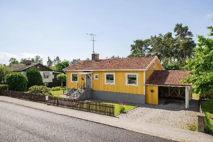 Villa, Mastvägen, Oxelösund. Bild 1 av 40