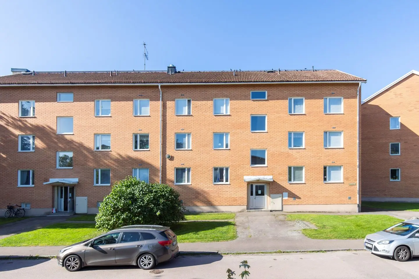 Image 1 of 24 of Visnumsgatan 2B