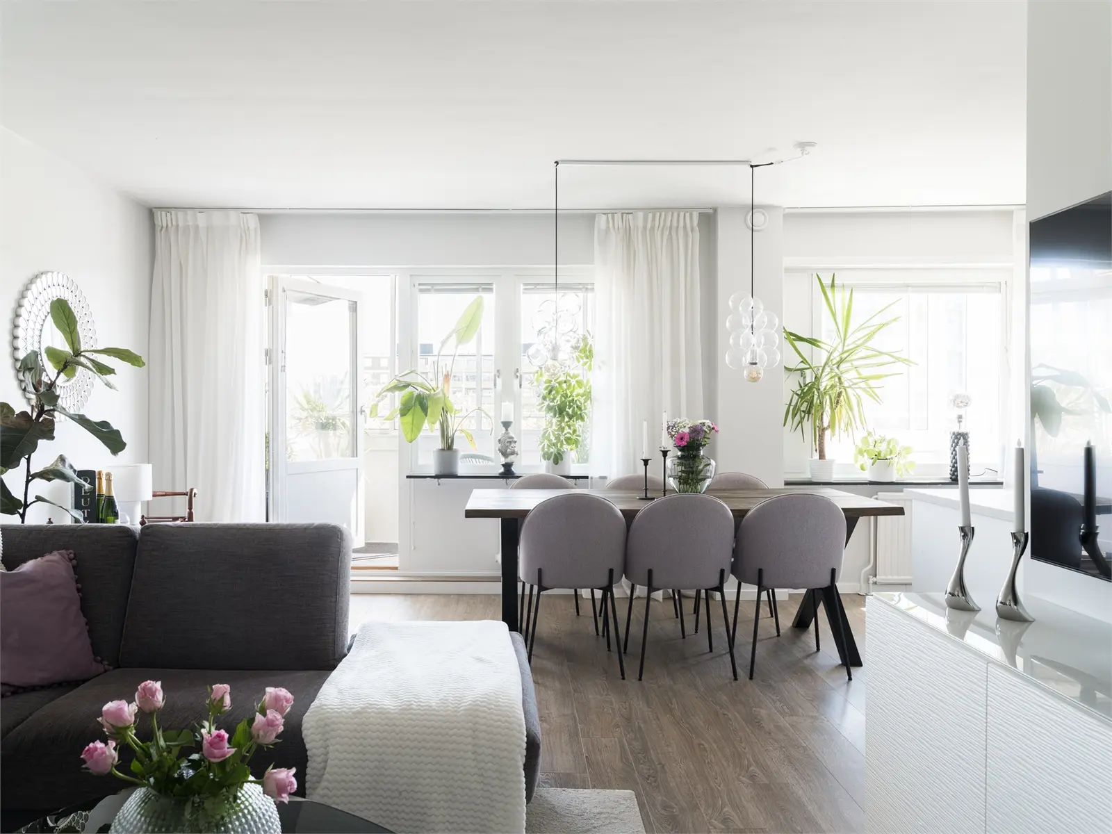 Lägenhet, Lorensborgsgatan 3B. Bild 1 av 5