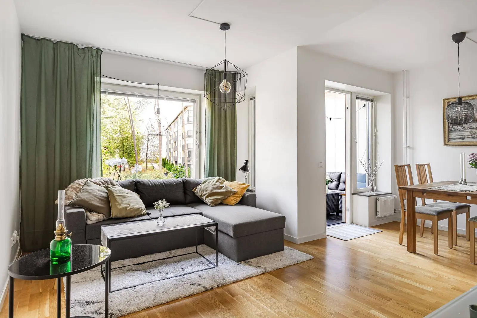Bild 1 av 17 på Gullbergsgatan 16