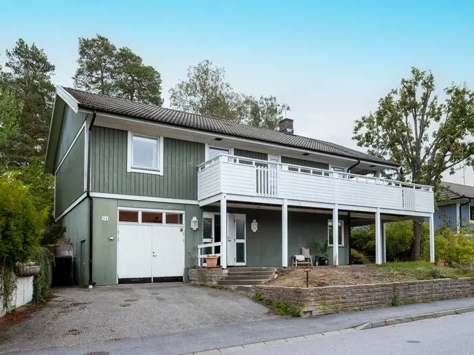 Bild 1 av 20 på Forsvägen 51