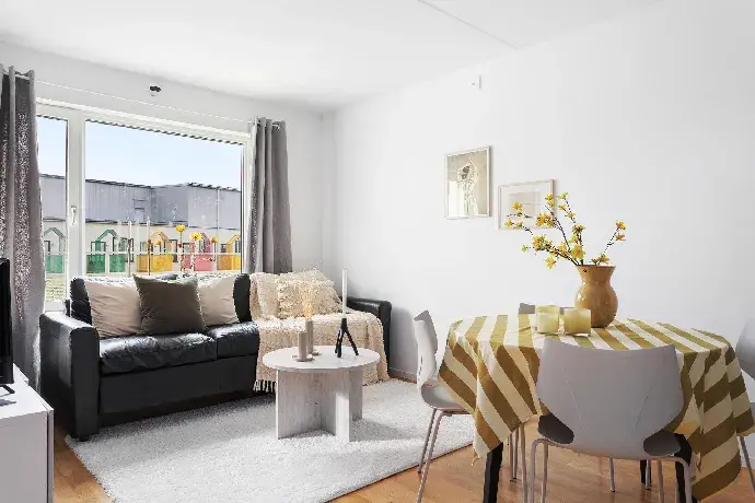 Lägenhet, Gamla Kronvägen, Partille. Bild 1 av 26