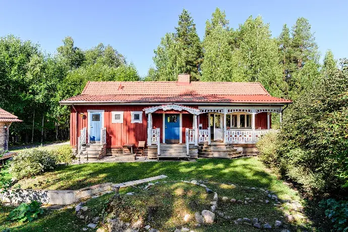 Image 1 of 31 of Krogvägen