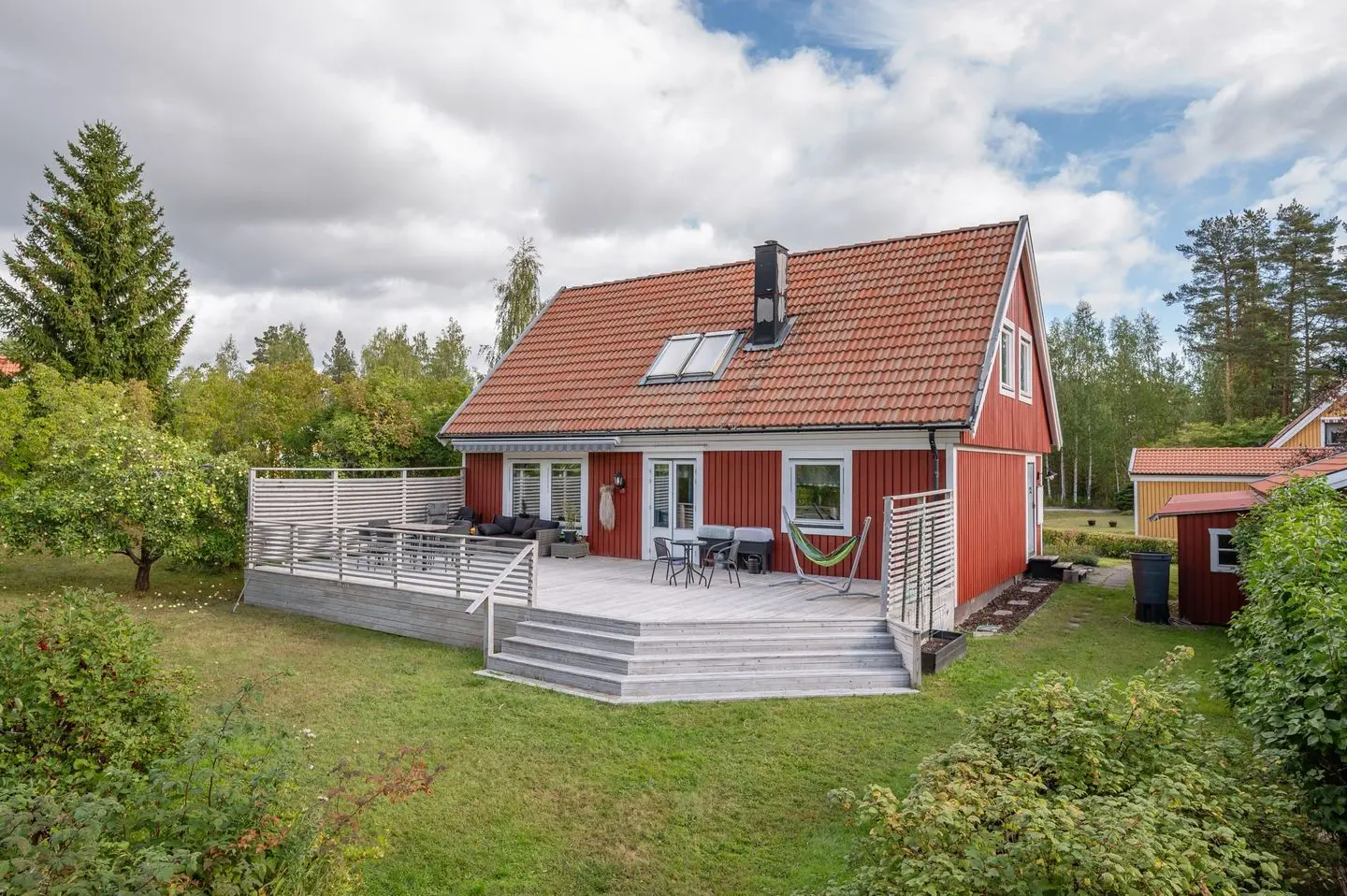 Villa, Södra Håbergs hage 19, Falun. Bild 1 av 46
