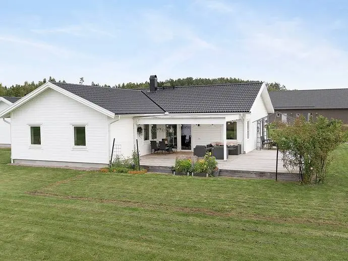 Bild 1 av 20 på Hoberg Sunnanäng 13