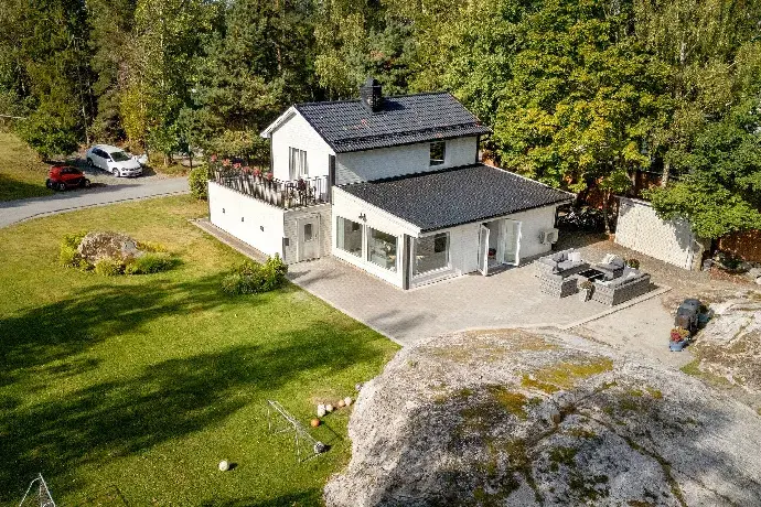 Villa, Korsholmsvägen 10, Saltsjöbaden. Bild 1 av 20