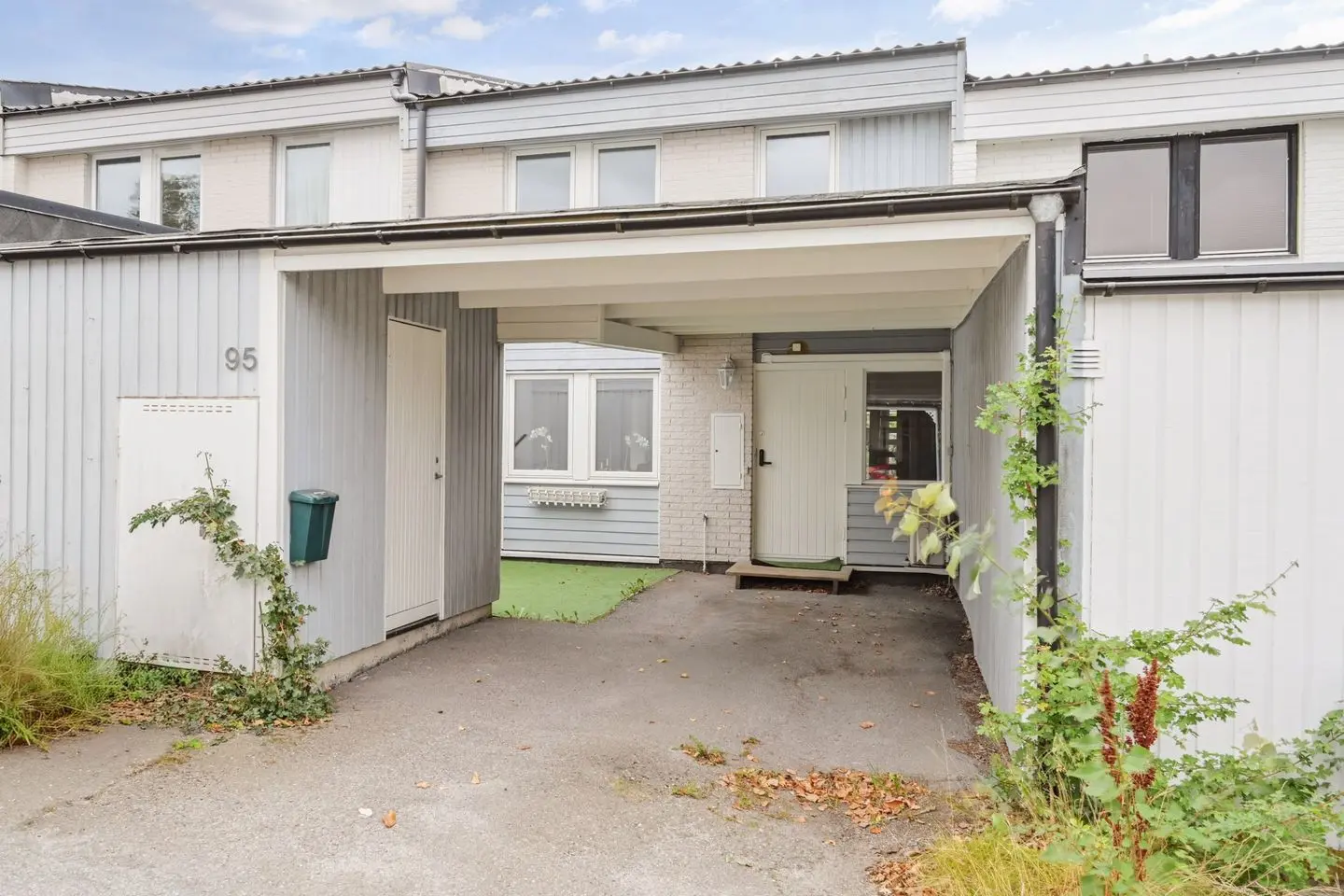 Villa, Björkvallavägen 95, Upplands Väsby. Bild 1 av 32