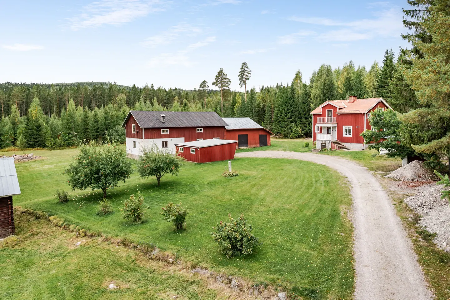 Bild 1 av 5 på Ryggesbo 411