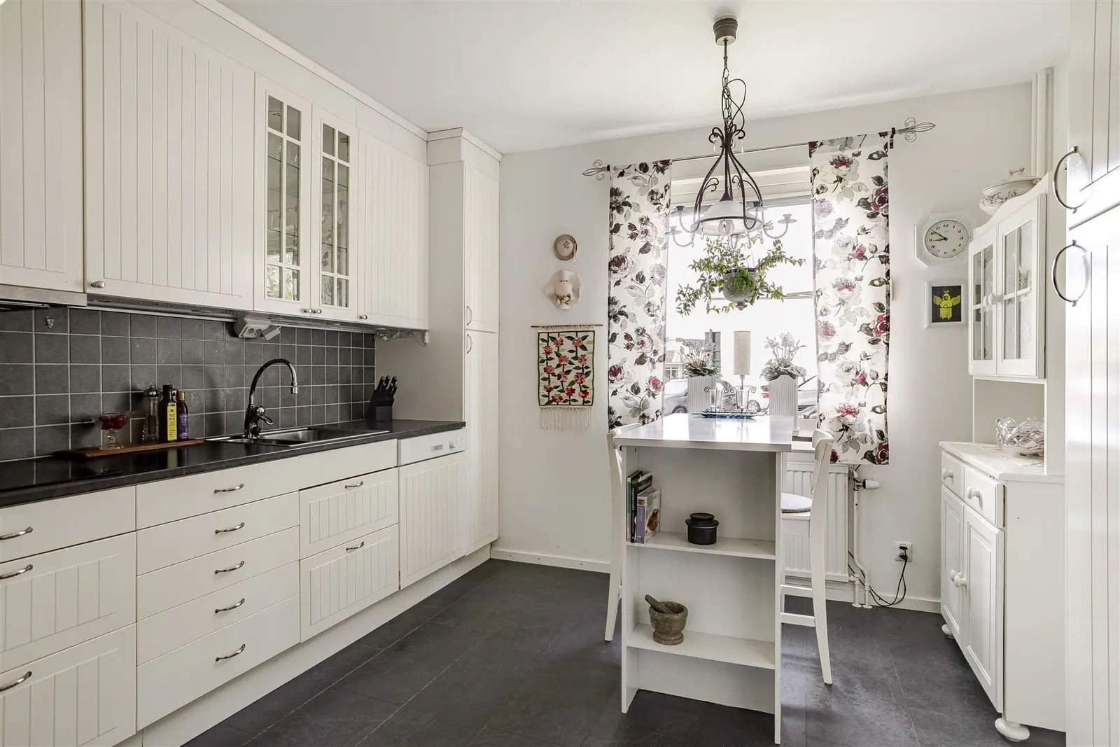 Apartment, Tomtegränd 10, Västernorrland. Photo 1 of 19