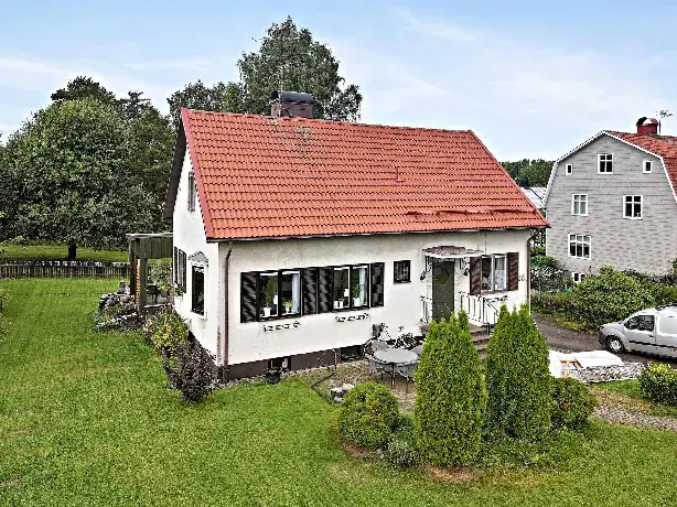 Image 1 of 23 of Vänersborgsvägen