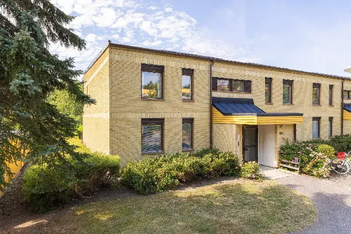 Lägenhet, Lövstavägen 100, Upplands Väsby. Bild 1 av 20