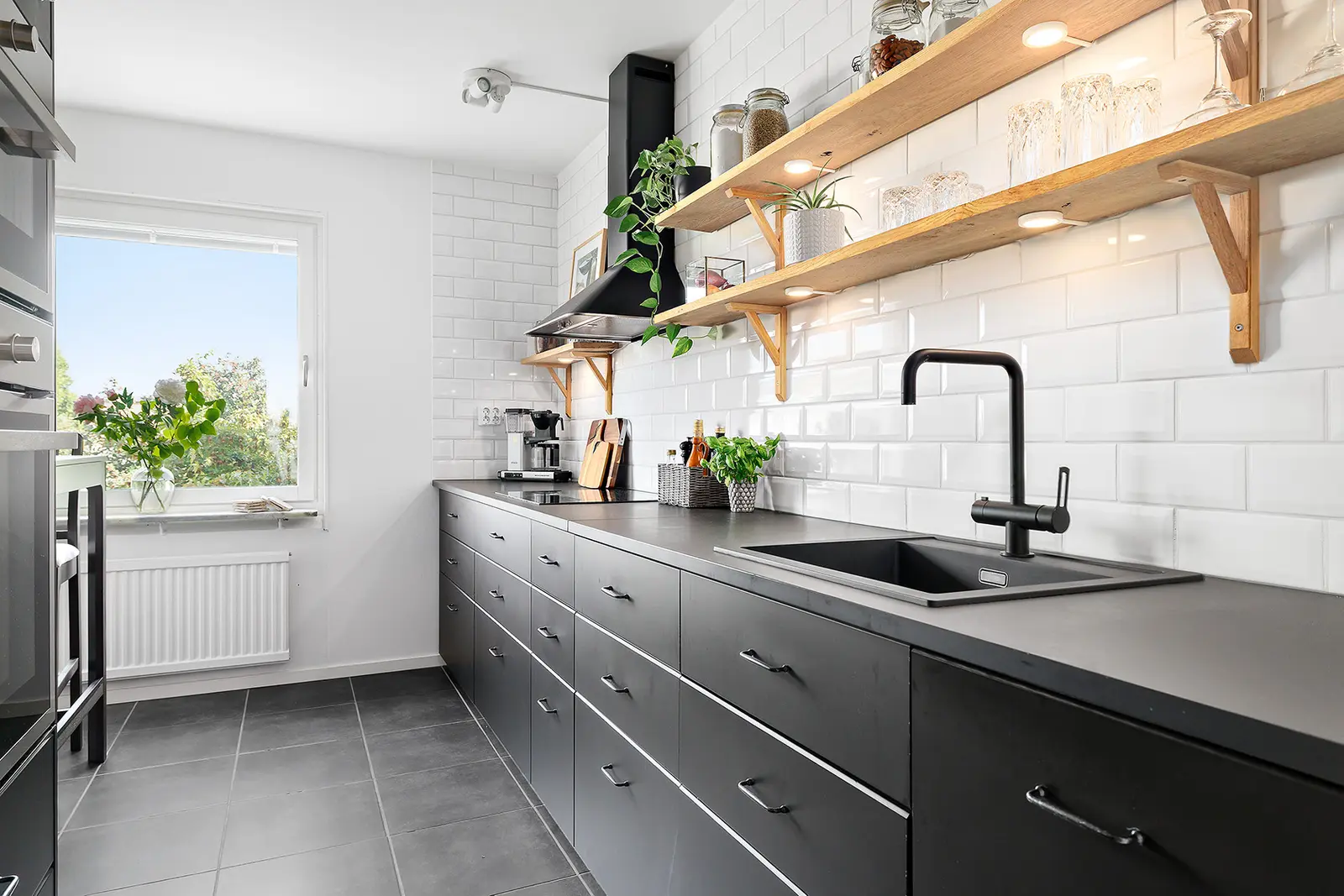 Lägenhet, Västra Bangatan 57B, 2 tr. Bild 1 av 5