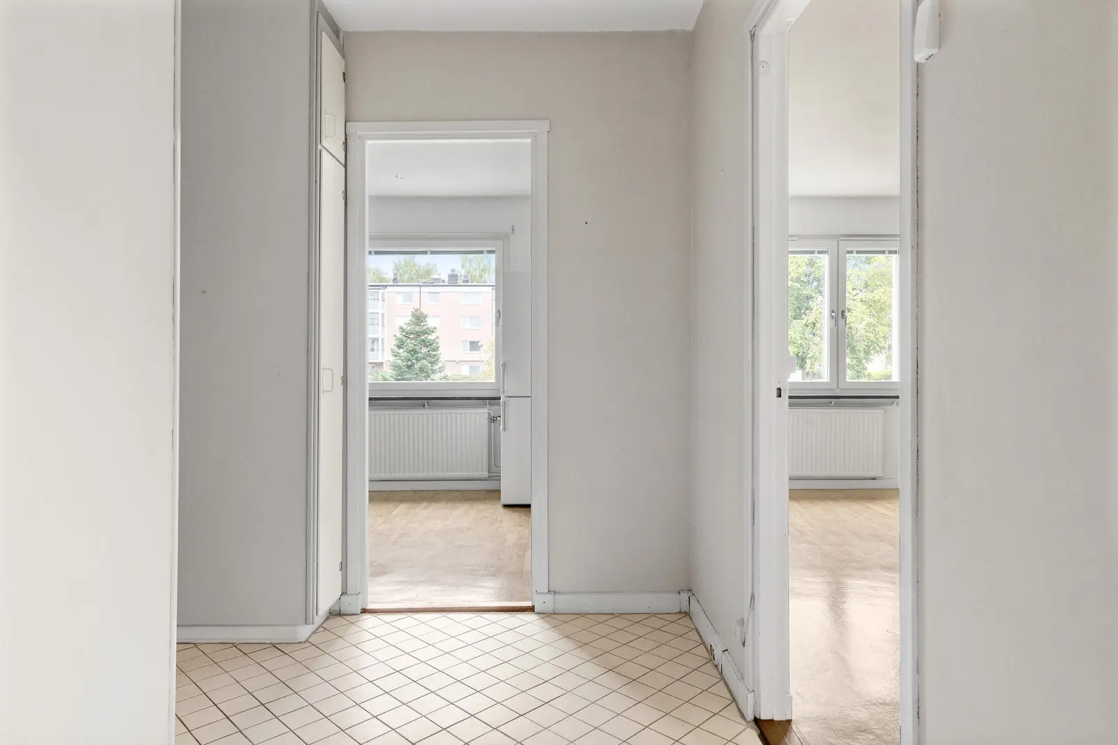 Bild 1 av 10 på Sätunavägen 16D