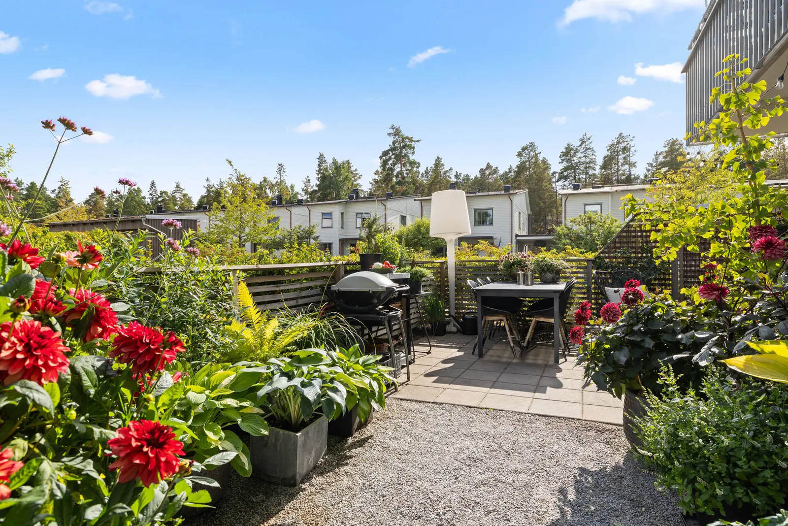 Bild 1 av 40 på Lövskogsvägen 5