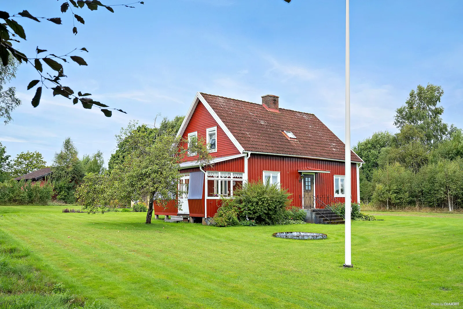 Bild 1 av 20 på Stallvägen 5