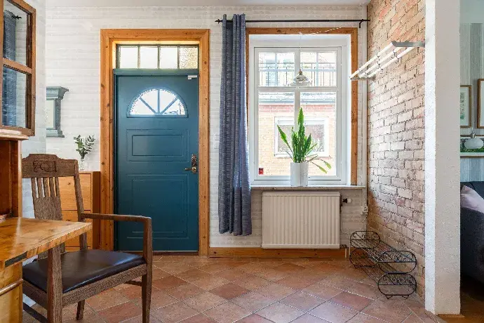 Bild 1 av 20 på Skomakaregatan 18