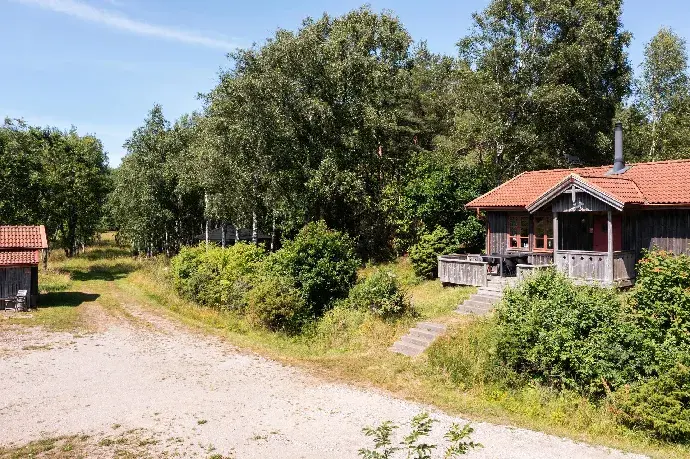 Image 1 of 20 of Svenneby
