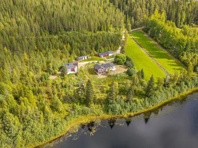 Bild 1 av 19 på Lillträsk 121
