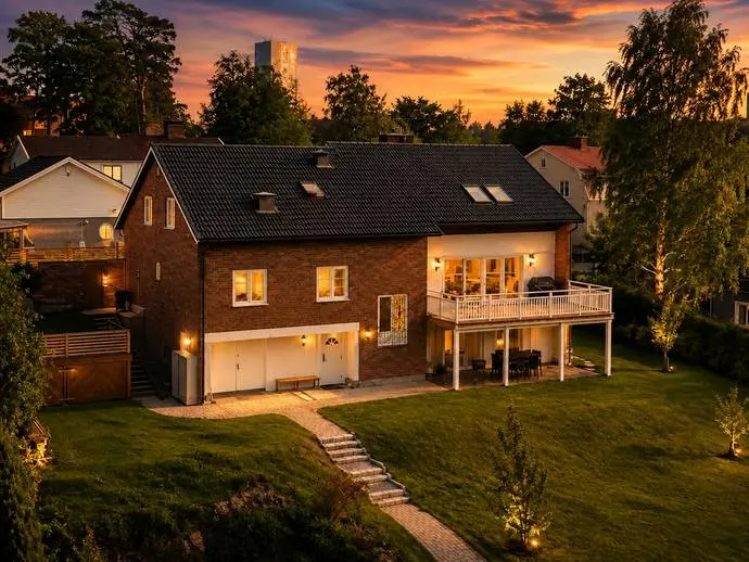 Bild 1 av 20 på Bokvägen 5A
