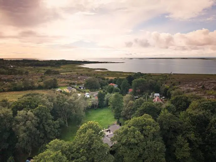 Tomt / mark, Fyrstrandsvägen 38. Bild 1 av 14