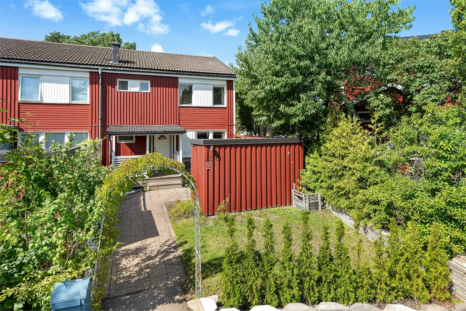 House, Kvickrotsgränd 120. Photo 1 of 5