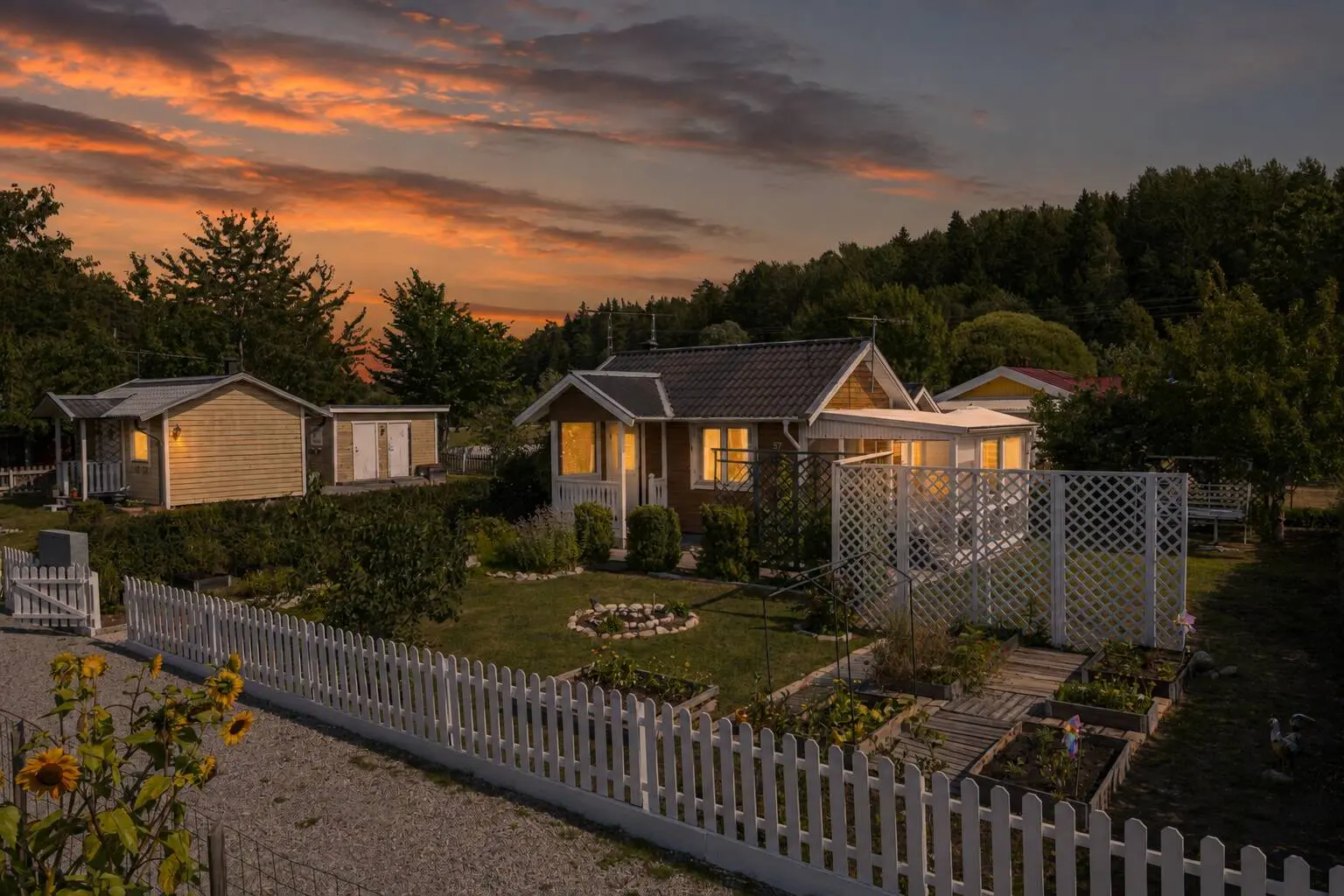Fritidshus, Vaxmyra kolonistuga nr 57, Upplands Väsby. Bild 1 av 20