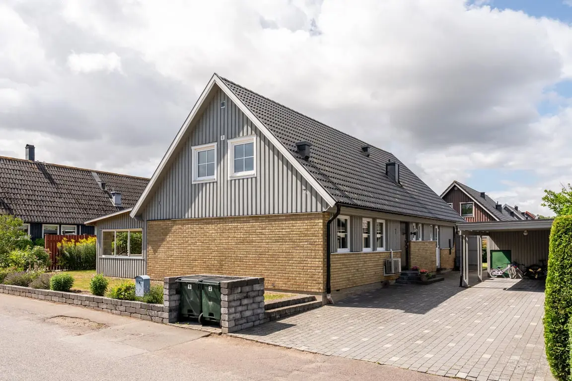Villa, Urmakarevägen 7, Hörby. Bild 1 av 30