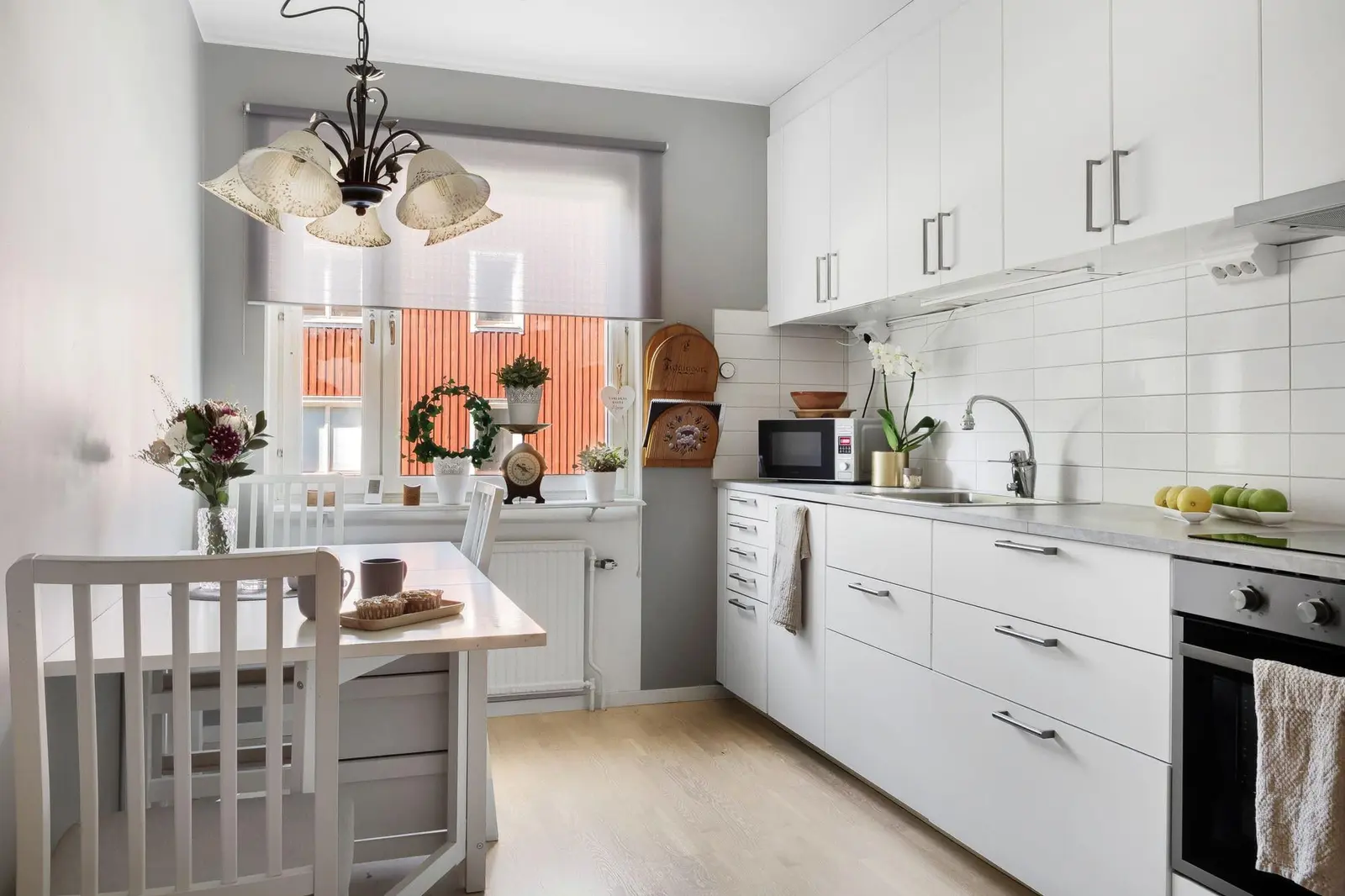 Lägenhet, Esbjörnsvägen 10A, Norberg. Bild 1 av 20