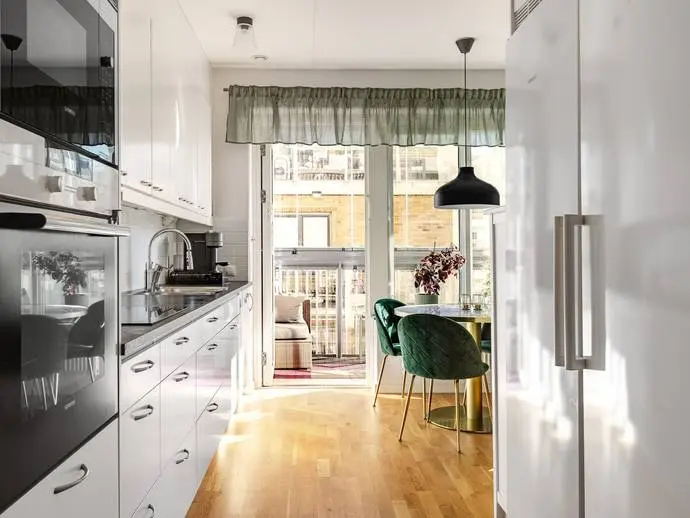 Bild 1 av 15 på Magasinsgatan 6