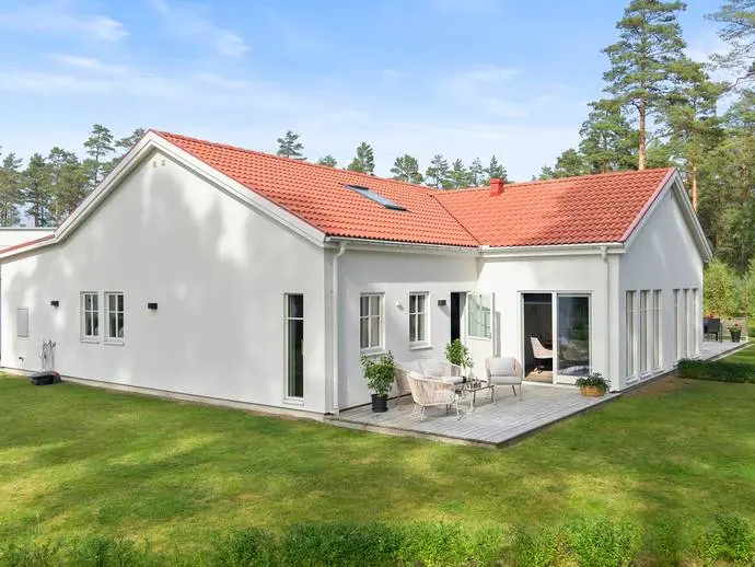 Bild 1 av 20 på Älgörtsvägen 10a