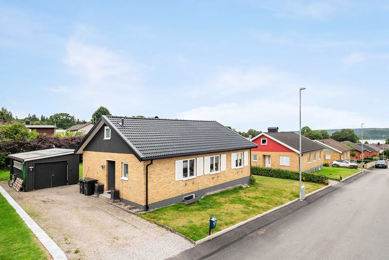 Villa, Arrehagsvägen 11. Bild 1 av 19