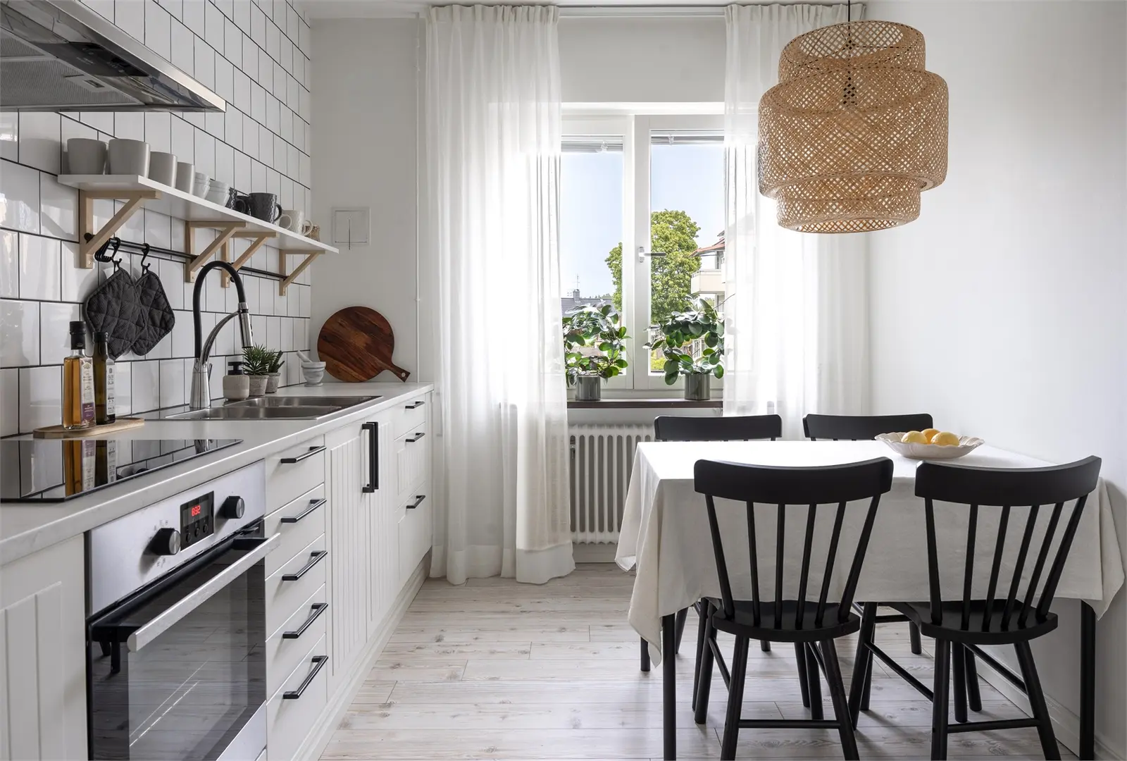 Apartment, Sjövägen 22 B. Photo 1 of 17
