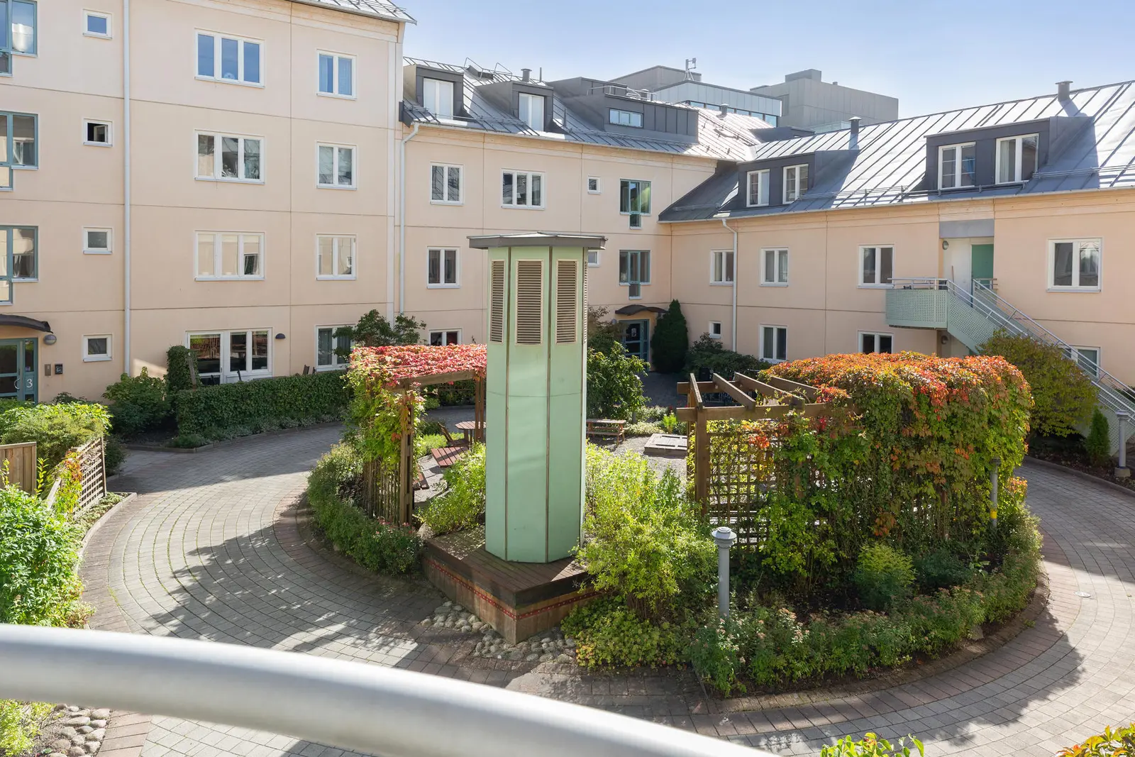 Image 1 of 17 of Rökerigränd