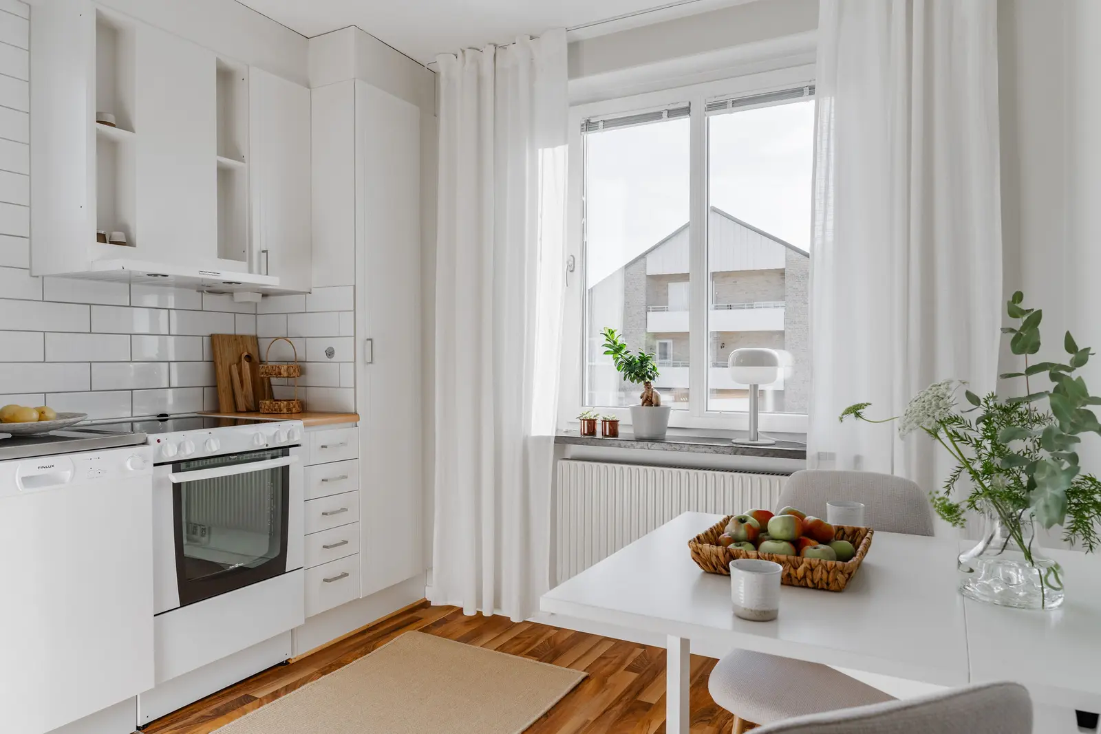 Lägenhet, Majorsallén 29 A, Gamla Staden. Bild 1 av 20