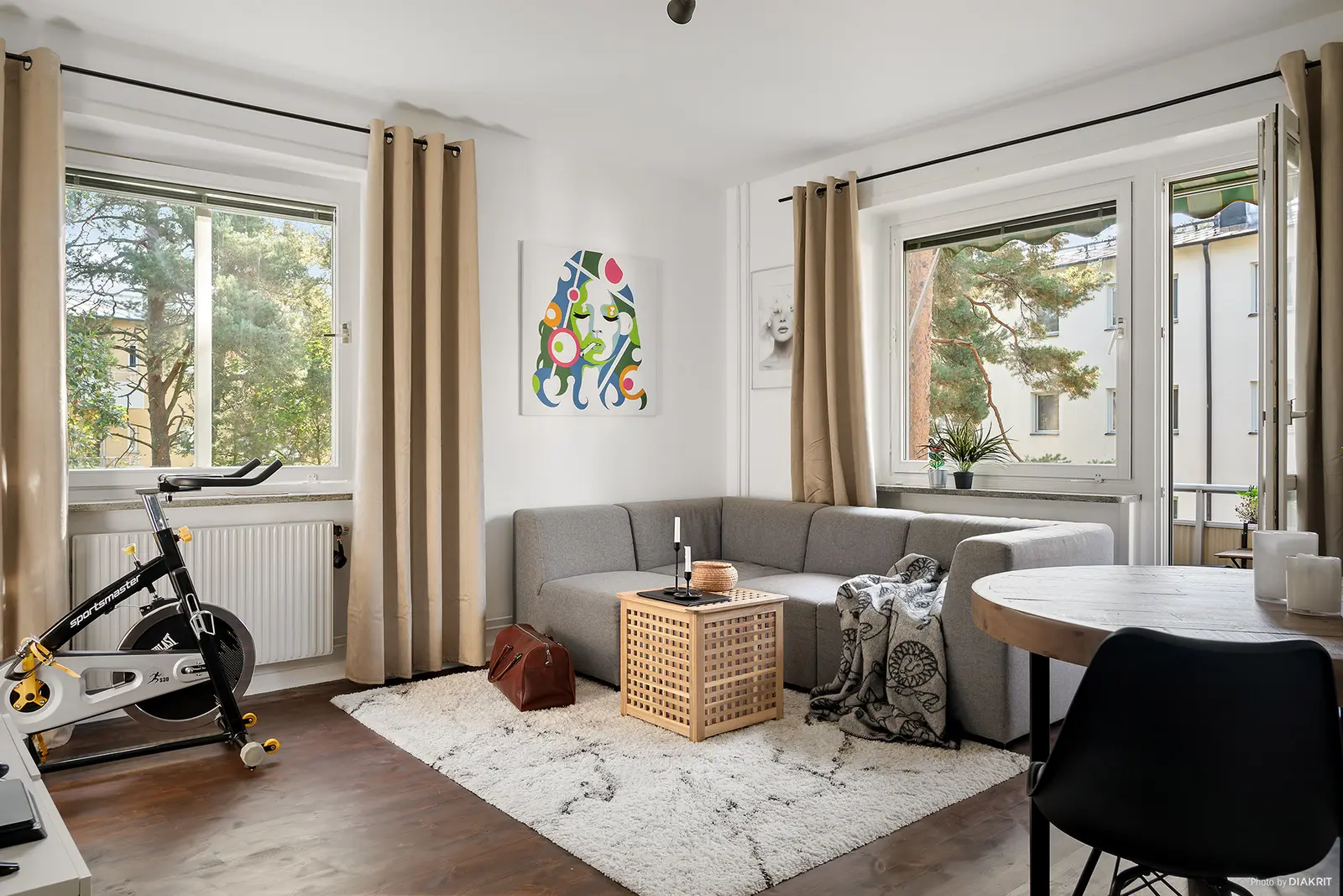 Apartment, Petrejusvägen 61, Stockholm. Photo 1 of 18